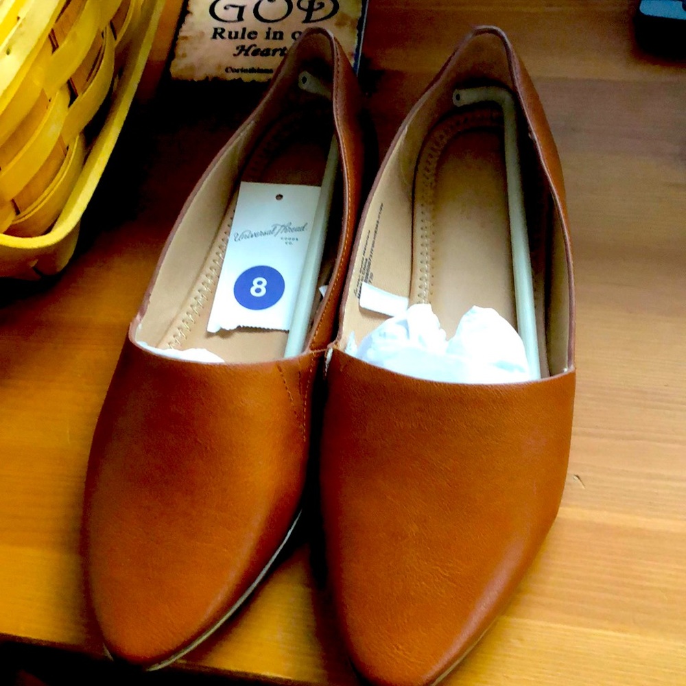 New flats shoes size 8 wide, Faux Leather-Women